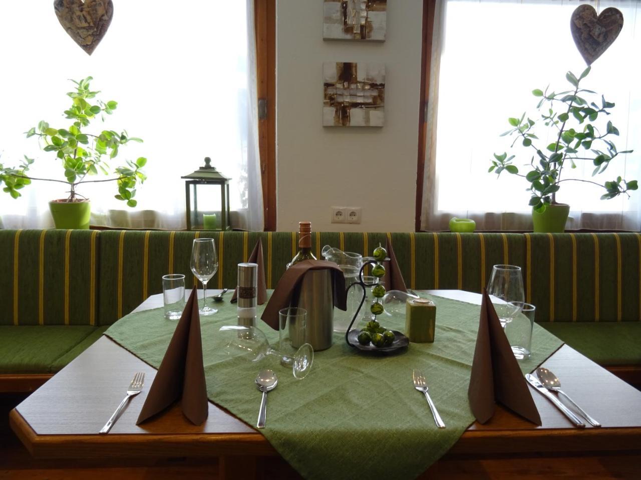 Hotel Restaurant Rosengarten Целль-ам-Ціллер Екстер'єр фото